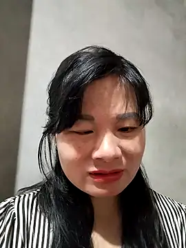 kute-00 online show from 11/29/25, 02:34