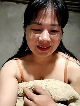 kute-00 online show from 11/02/25, 03:22