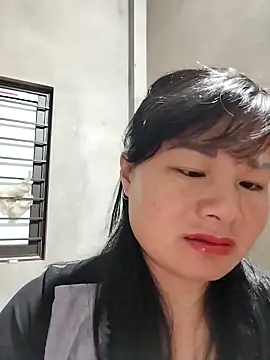 kute-00 online show from 11/21/25, 03:00