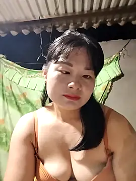 kute-00 online show from 11/01/25, 03:17