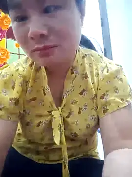 kute-00 online show from 11/10/25, 09:58