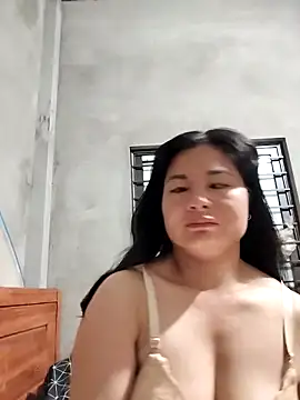 kute-00 online show from 11/13/25, 09:08