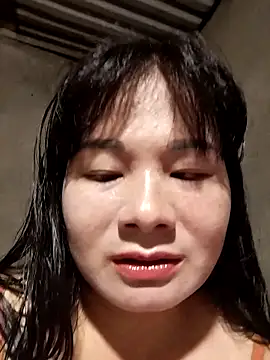 kute-00 online show from 11/06/25, 02:43