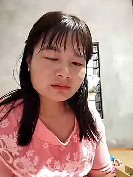 kute-00 online show from 12/14/25, 08:09