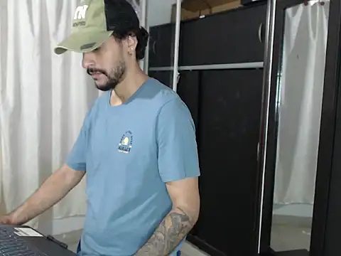 mochakkdj online show from 12/22/25, 10:54