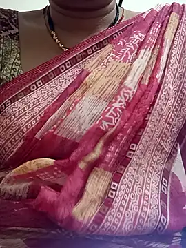 Snapshot of monu_bhabi chatting on 05/17/26, 01:00 monu bhabi online show from 05/17/26, 01:00