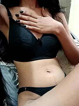 Snapshot of Daizy_Shah chatting on 10/07/25, 11:17 Daizy Shah online show from 10/07/25, 11:17