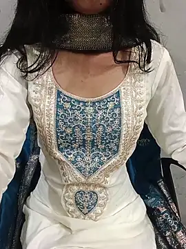 Snapshot of Daizy_Shah chatting on 05/16/26, 02:38 Daizy Shah online show from 05/16/26, 02:38