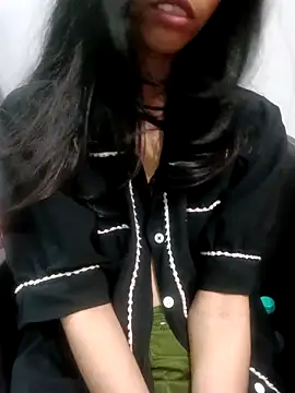 Daizy Shah online show from 10/30/25, 11:01