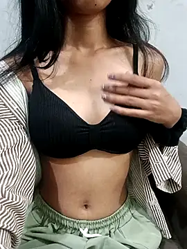 Daizy Shah online show from 01/18/26, 04:10