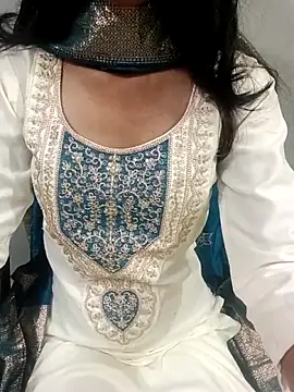 Snapshot of Daizy_Shah chatting on 05/08/26, 11:30 Daizy Shah online show from 05/08/26, 11:30