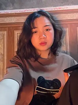 Lonnina online show from 11/07/25, 03:05