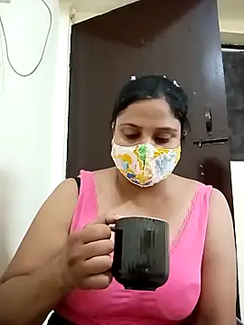 Shikha-mehra7 online show from 10/01/25, 02:27