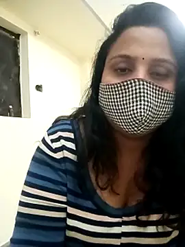 Shikha-mehra7 online show from 11/04/25, 02:26