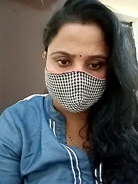 Shikha-mehra7 online show from 10/12/25, 07:54