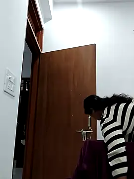 Shikha-mehra7 online show from 02/12/26, 04:23