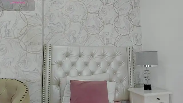 Snapshot of amara_rousse chatting on 10/18/25, 11:45 amara rousse online show from 10/18/25, 11:45