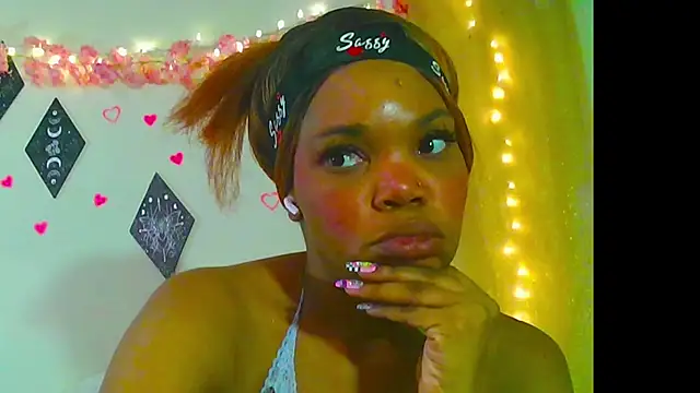 LunaNova999 online show from 12/03/25, 12:01