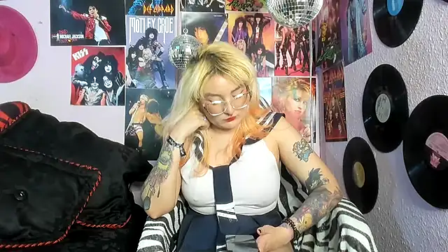 Avril Maria online show from 04/01/26, 07:44