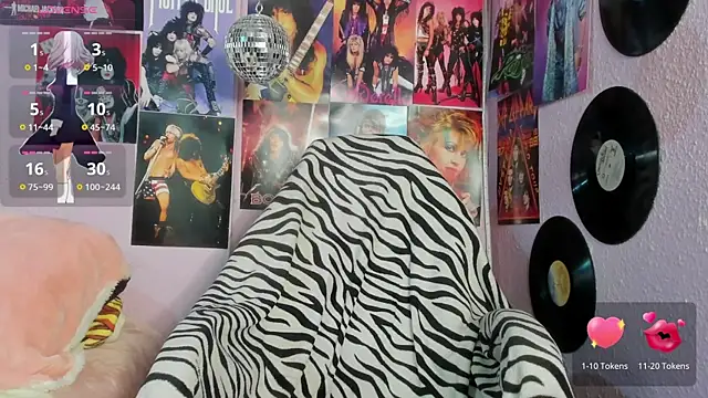 Avril Maria online show from 11/10/25, 06:57