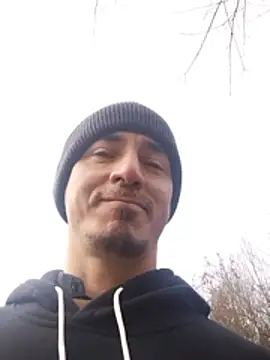 Snapshot of JuanD_vero chatting on 01/10/26, 10:43 JuanD vero online show from 01/10/26, 10:43