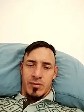 Snapshot of JuanD_vero chatting on 11/27/25, 08:48 JuanD vero online show from 11/27/25, 08:48