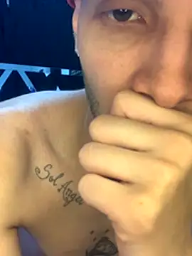 Snapshot of zoeandangel chatting on 10/29/25, 03:38 zoeandangel online show from 10/29/25, 03:38