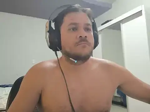 Miguelion2308 online show from 05/17/26, 01:49