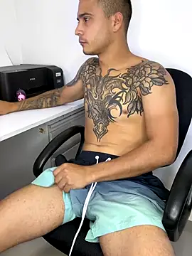 AndrewGmz online show from 11/16/25, 02:16