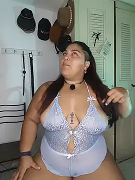 Snapshot of kendra_lil_evill chatting on 07/14/26, 10:21 kendra lil evill online show from 07/14/26, 10:21