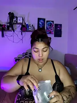 kendra lil evill online show from 04/22/26, 10:44