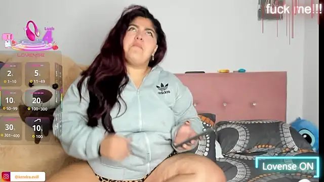 kendra lil evill online show from 09/28/25, 11:17