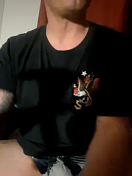 macmaddy8989 online show from 11/30/25, 09:04