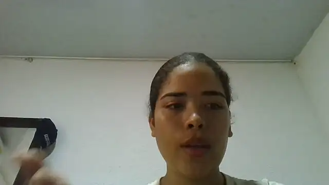 KarimAnxiex online show from 12/18/25, 07:50