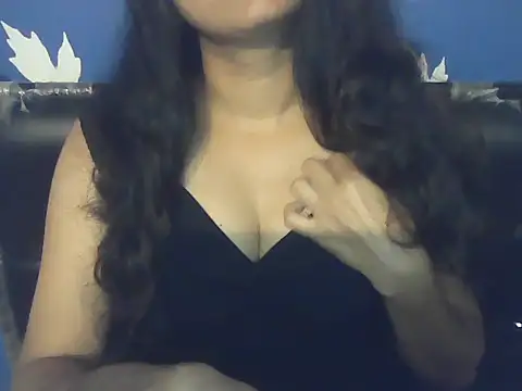 SoftButDeadly0 online show from 12/19/25, 04:20