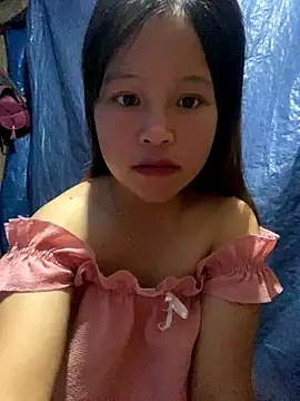 Snapshot of O_o_UwU_o_O chatting on 10/01/25, 06:51 O o UwU o O online show from 10/01/25, 06:51