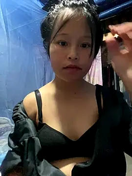 O o UwU o O online show from 10/30/25, 08:12