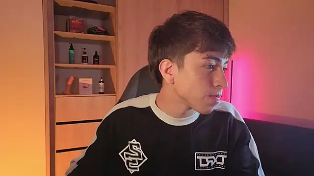 onlinenico online show from 11/11/25, 11:09