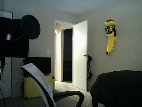 Snapshot of latinosatiro94 chatting on 09/15/25, 01:50 latinosatiro94 online show from 09/15/25, 01:50