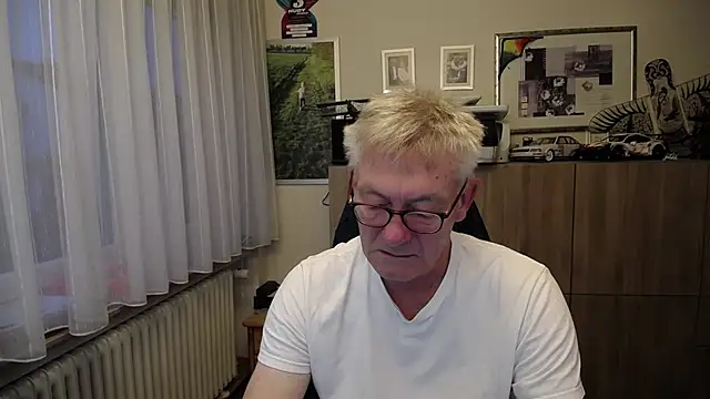 randyandy67 online show from 10/25/25, 06:12