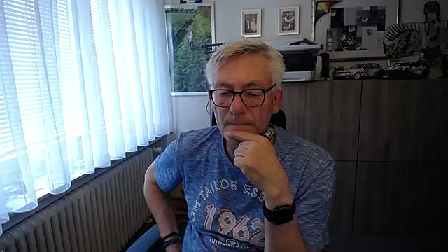 Snapshot of randyandy67 chatting on 07/15/26, 03:52 randyandy67 online show from 07/15/26, 03:52