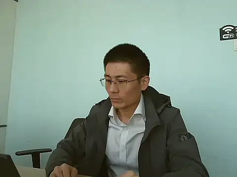 miniyellower online show from 11/21/25, 06:12