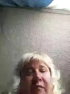 Snapshot of GlamMilena chatting on 10/13/25, 12:51 GlamMilena online show from 10/13/25, 12:51