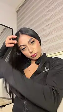 Snapshot of Tessa__Winslow chatting on 04/02/26, 04:08 Tessa Winslow online show from 04/02/26, 04:08