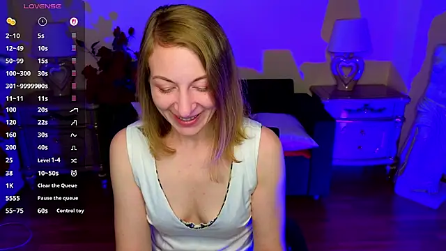 Snapshot of Katherine_Loveau chatting on 09/13/25, 11:32 Katherine Loveau online show from 09/13/25, 11:32