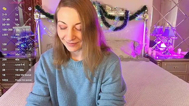 Katherine Loveau online show from 12/16/25, 04:39