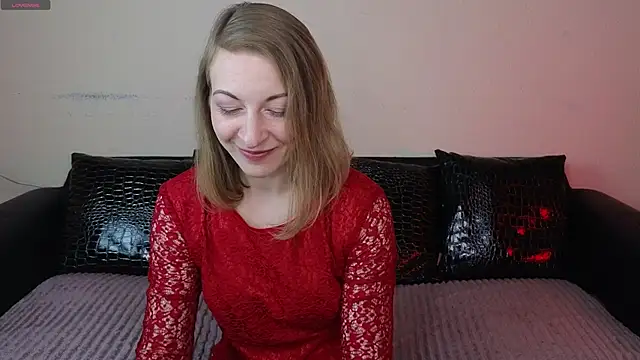 Snapshot of Katherine_Loveau chatting on 09/24/25, 04:30 Katherine Loveau online show from 09/24/25, 04:30