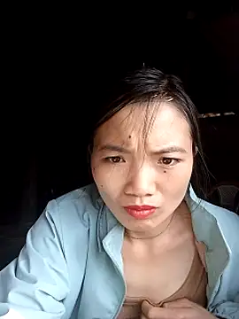 Snapshot of ngan-cute chatting on 10/30/25, 01:48 ngan-cute online show from 10/30/25, 01:48