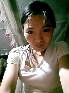 Snapshot of ngan-cute chatting on 10/11/25, 06:14 ngan-cute online show from 10/11/25, 06:14