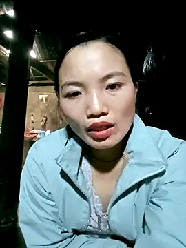 Snapshot of ngan-cute chatting on 11/10/25, 07:24 ngan-cute online show from 11/10/25, 07:24